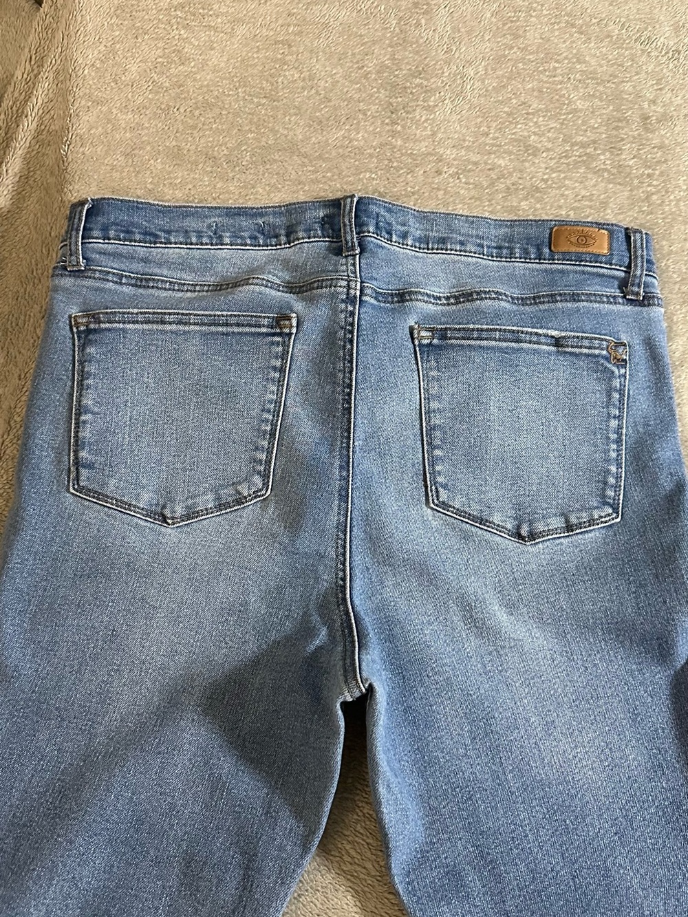 Classic Light Blue Women’s Jeans